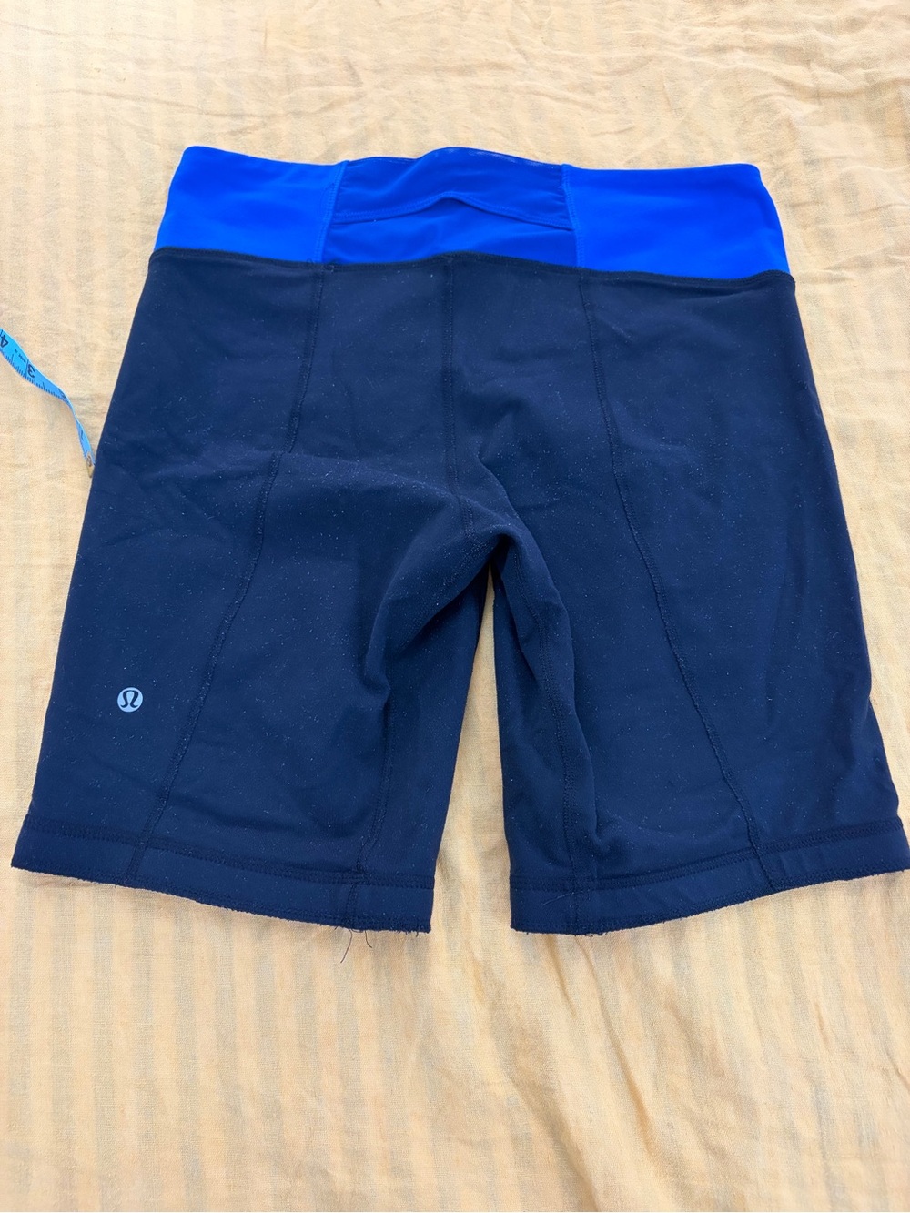 Vintage lulu lemon bike shorts - Picture 5 of 5